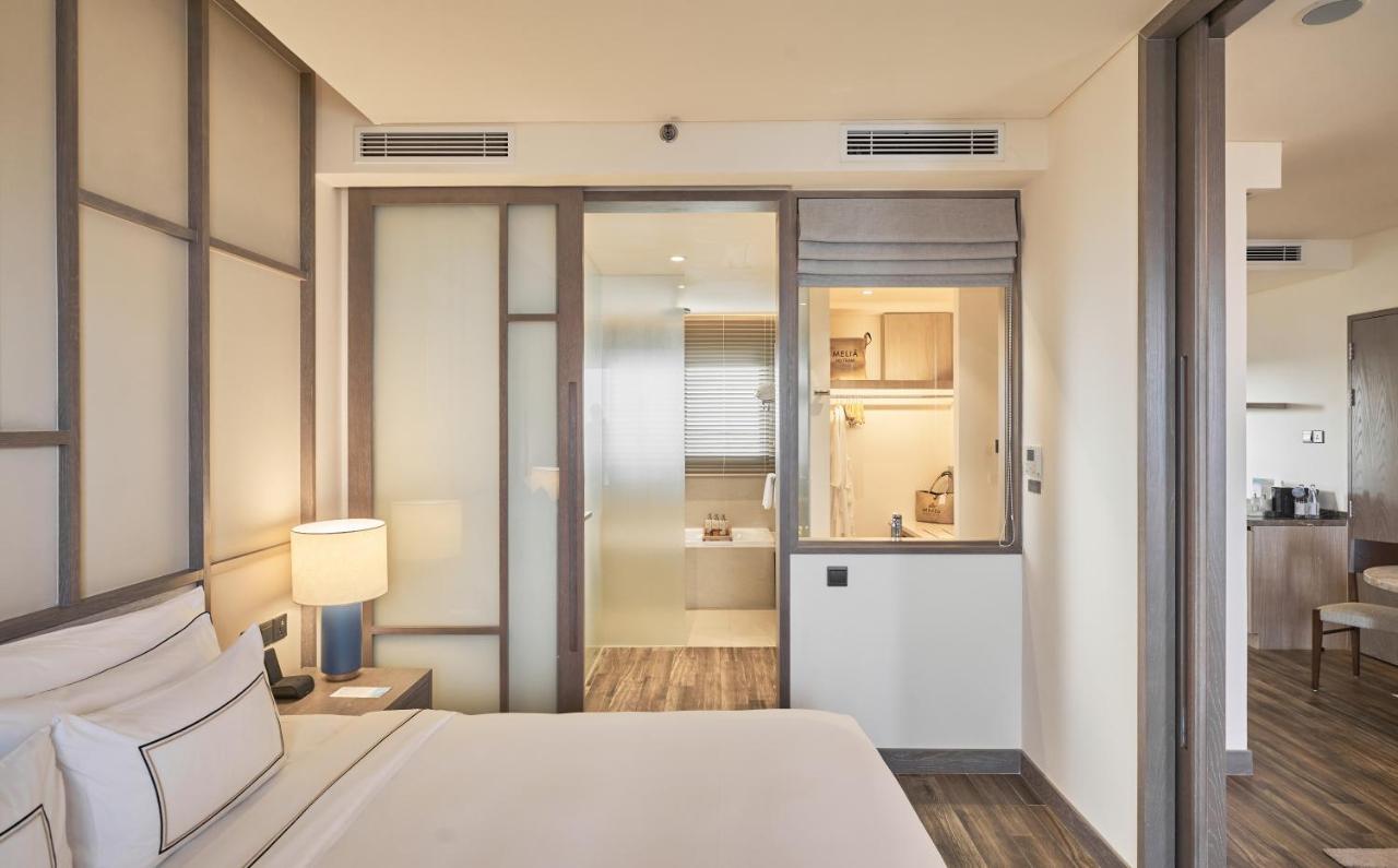 Melia Ho Tram Beach Resort Exteriér fotografie A guest room at the hotel