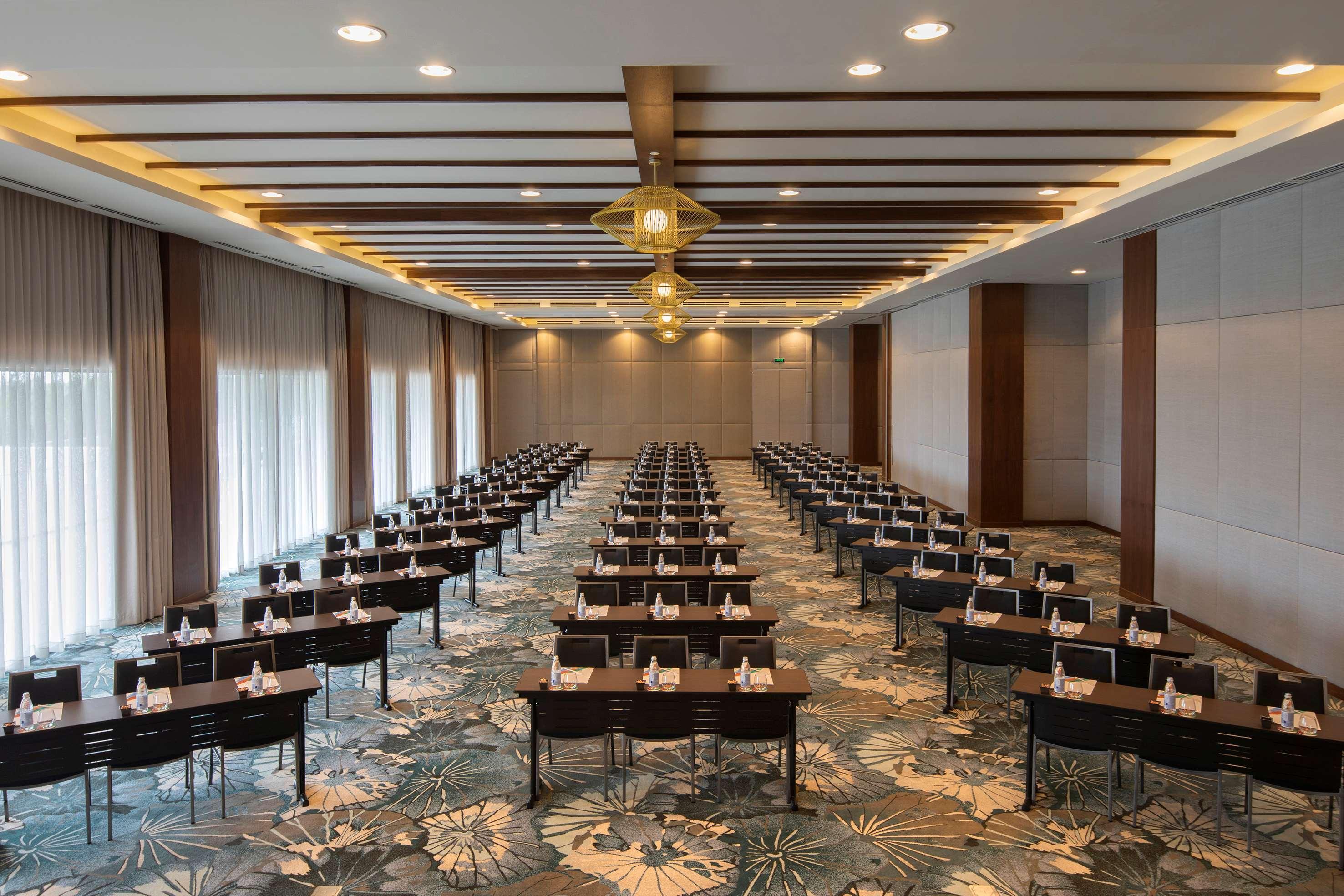 Melia Ho Tram Beach Resort Exteriér fotografie Meeting room