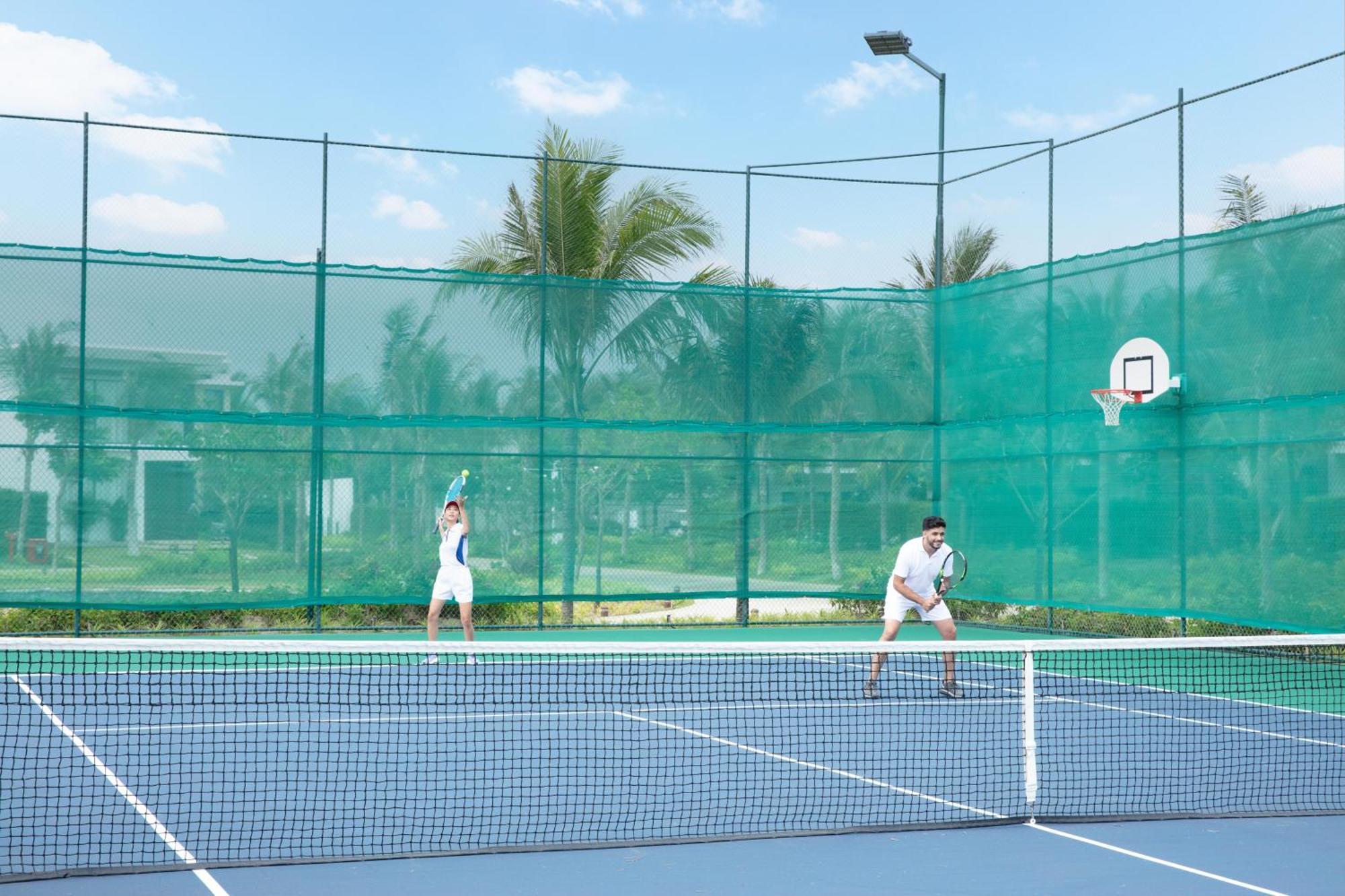 Melia Ho Tram Beach Resort Exteriér fotografie Tennis